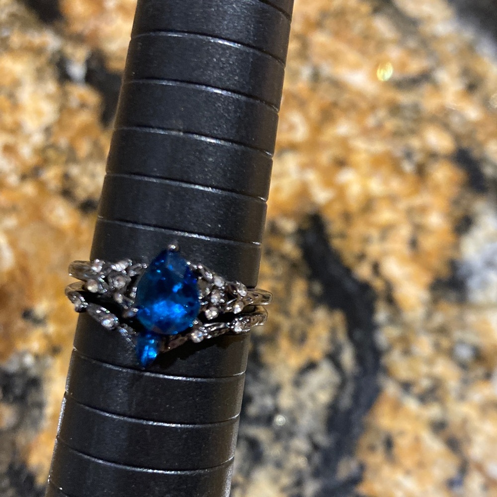 Elegant Blue and Silver tone Women's Ring set of two rings size 7.5